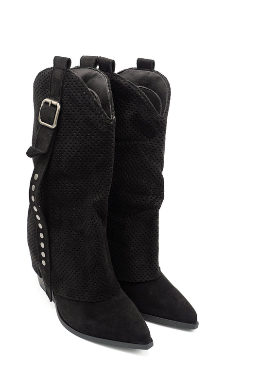 Gaia Shoes Flavia Stivali texani con lavorazione traforata e dettagli borchiati