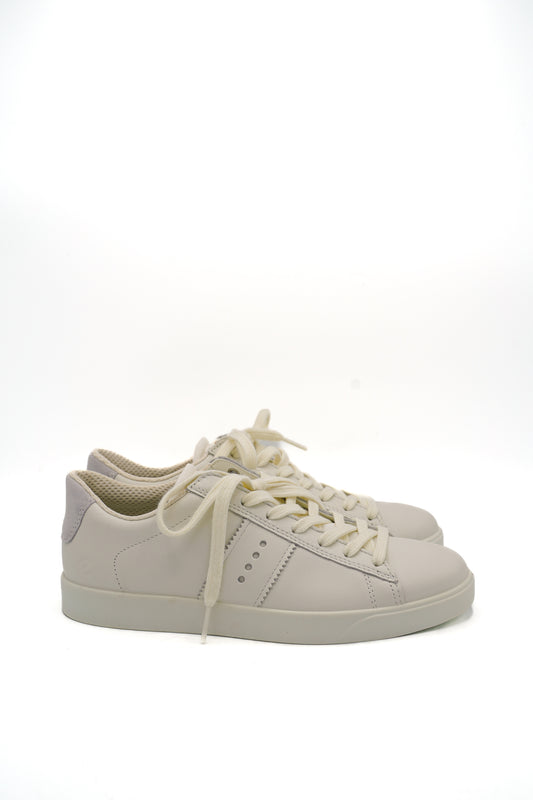 212803 ECCO sneakers