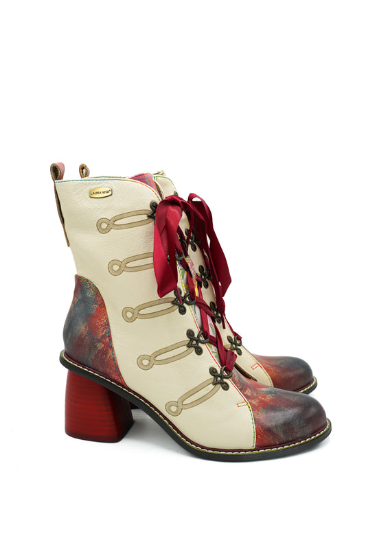 Laura Vita Evcao 01E