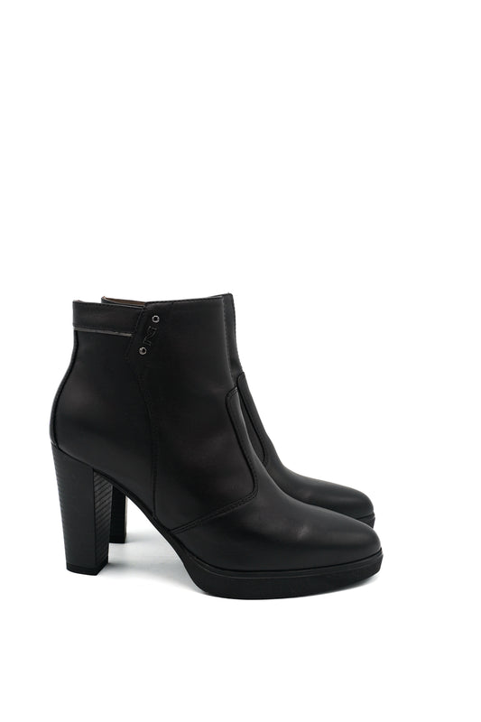 Nero Giardini Stivaletti I513810D