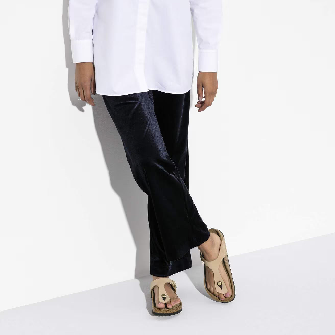 Birkenstock 1018999 Gizeh plantare morbido Pelle Nubuck Sandcastle