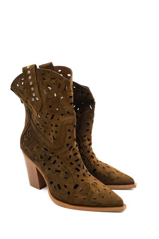 Gaia Shoes Frida Stivaletti texani scamosciati con design traforato e borchie