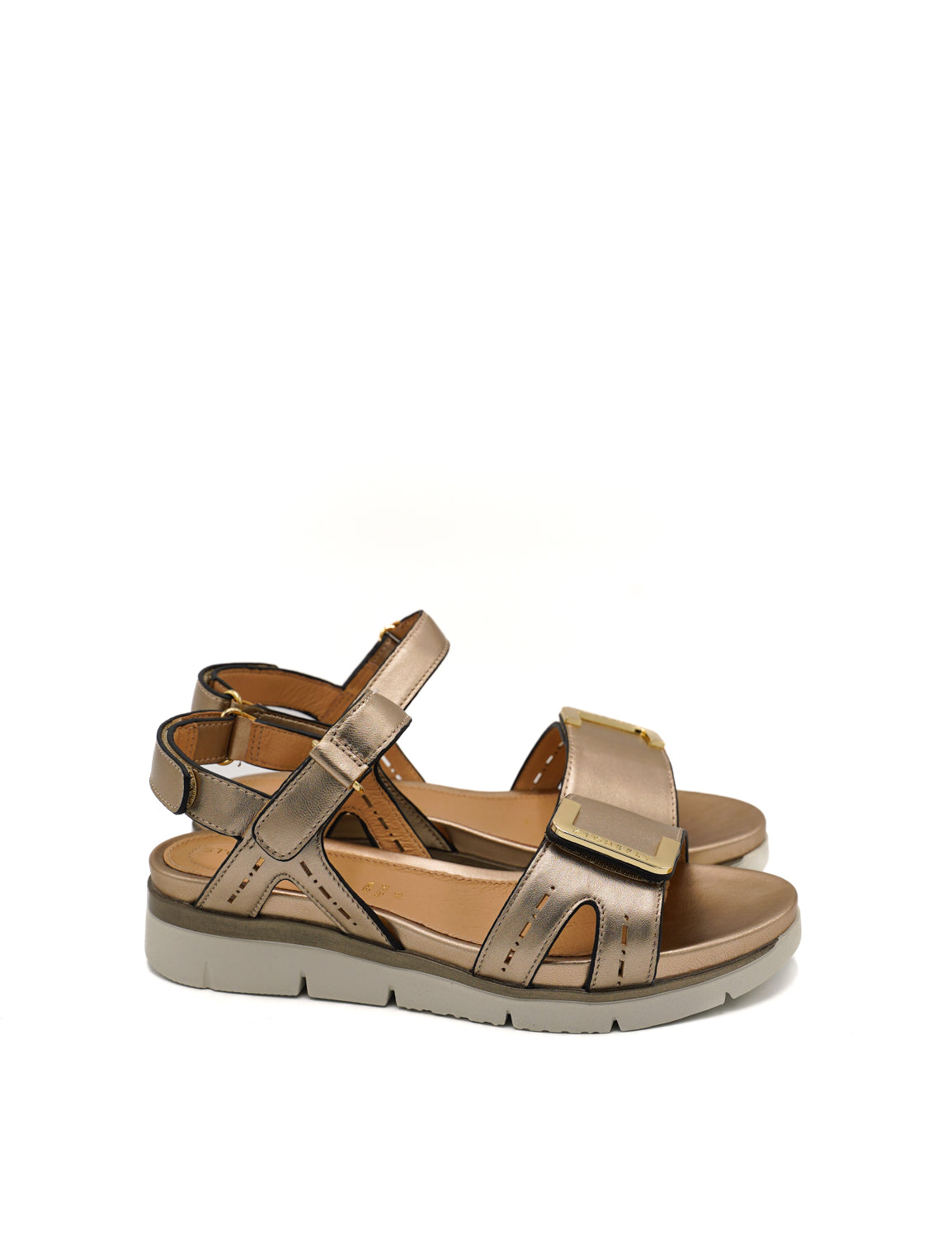 DSC01230_76d20ca3-1ea1-4c90-821a-ca1a9a5effe3.jpg