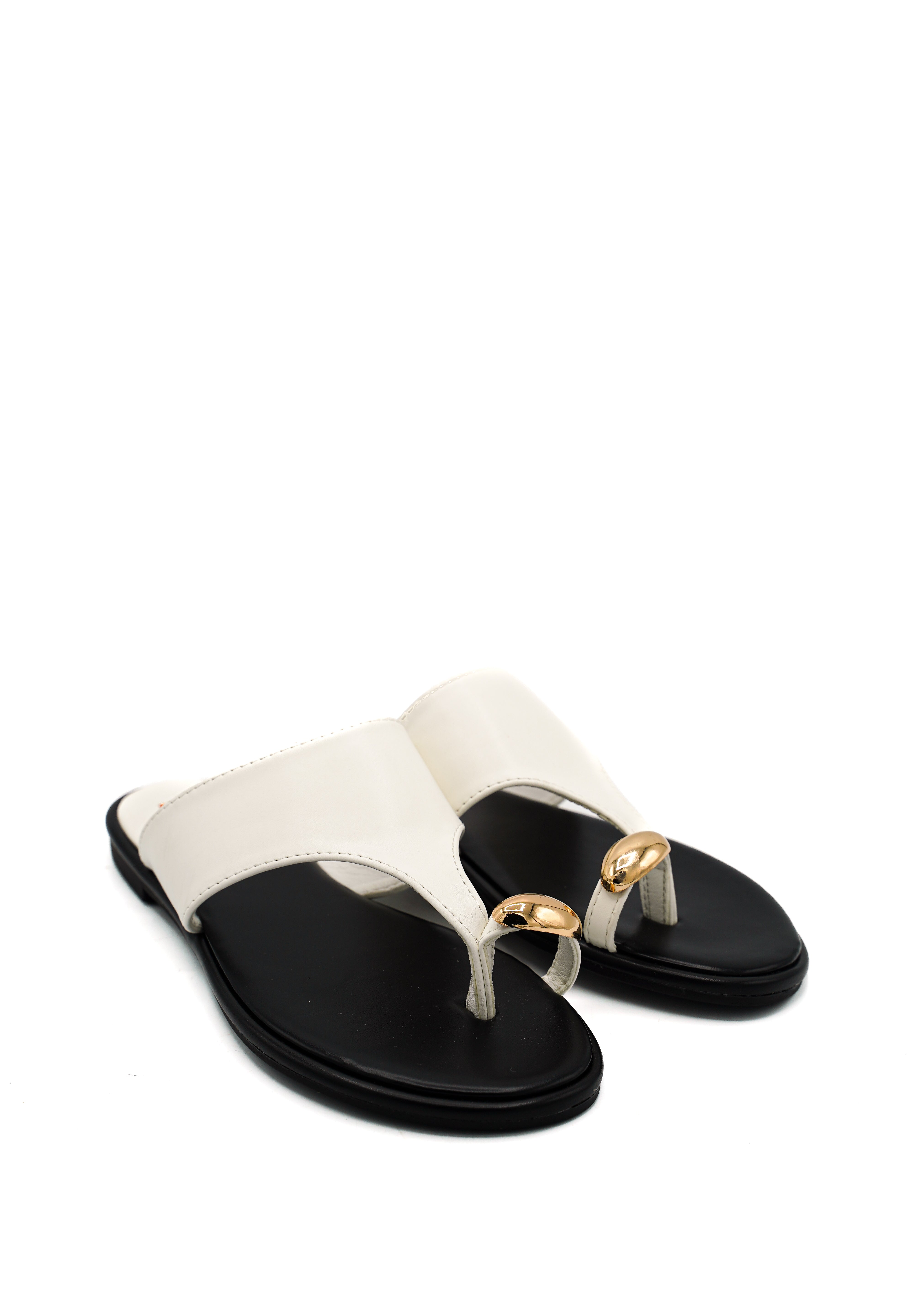 Gaia Shoes OL61BQ08 Sandali infradito con fascia larga e elemento metallico