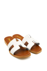 Scarpissime 15 Ciabattine flat con silhouette classica