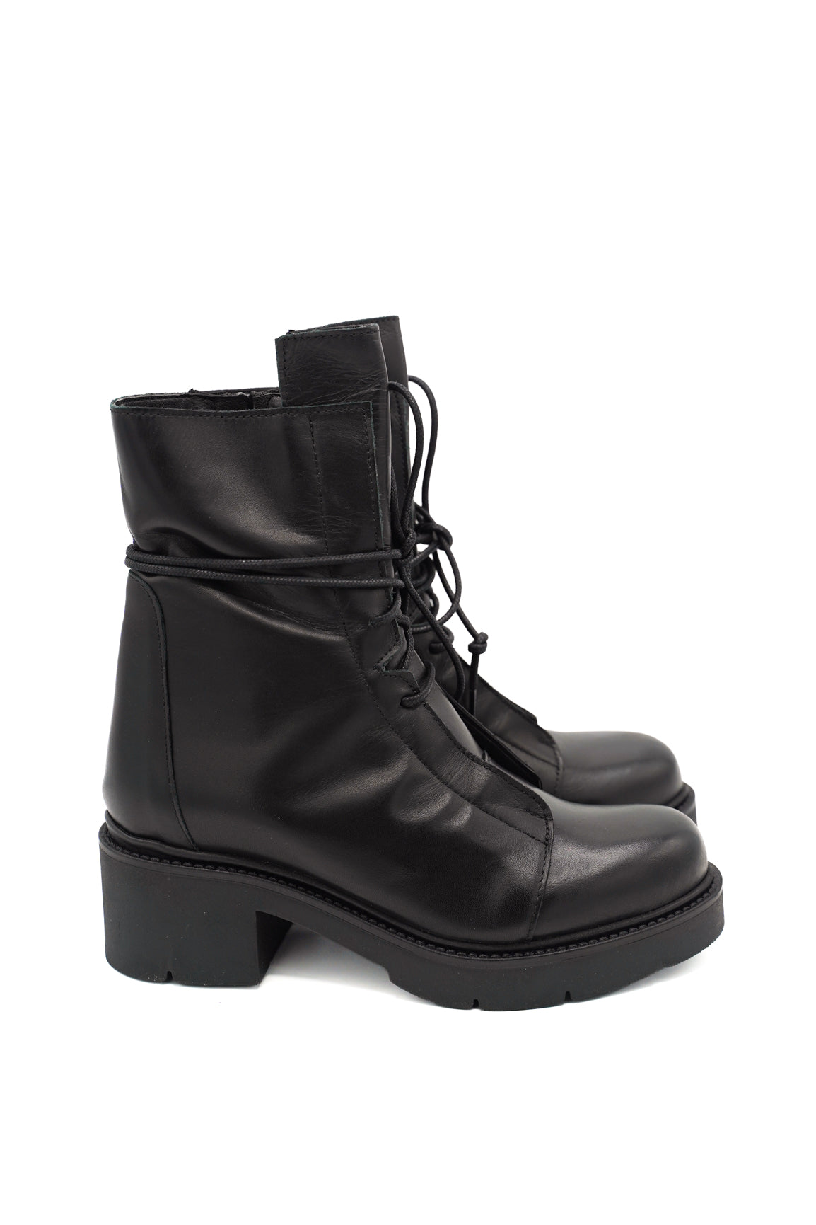 Gaia Shoes Vienna 4 anfibi in pelle con lacci alla caviglia