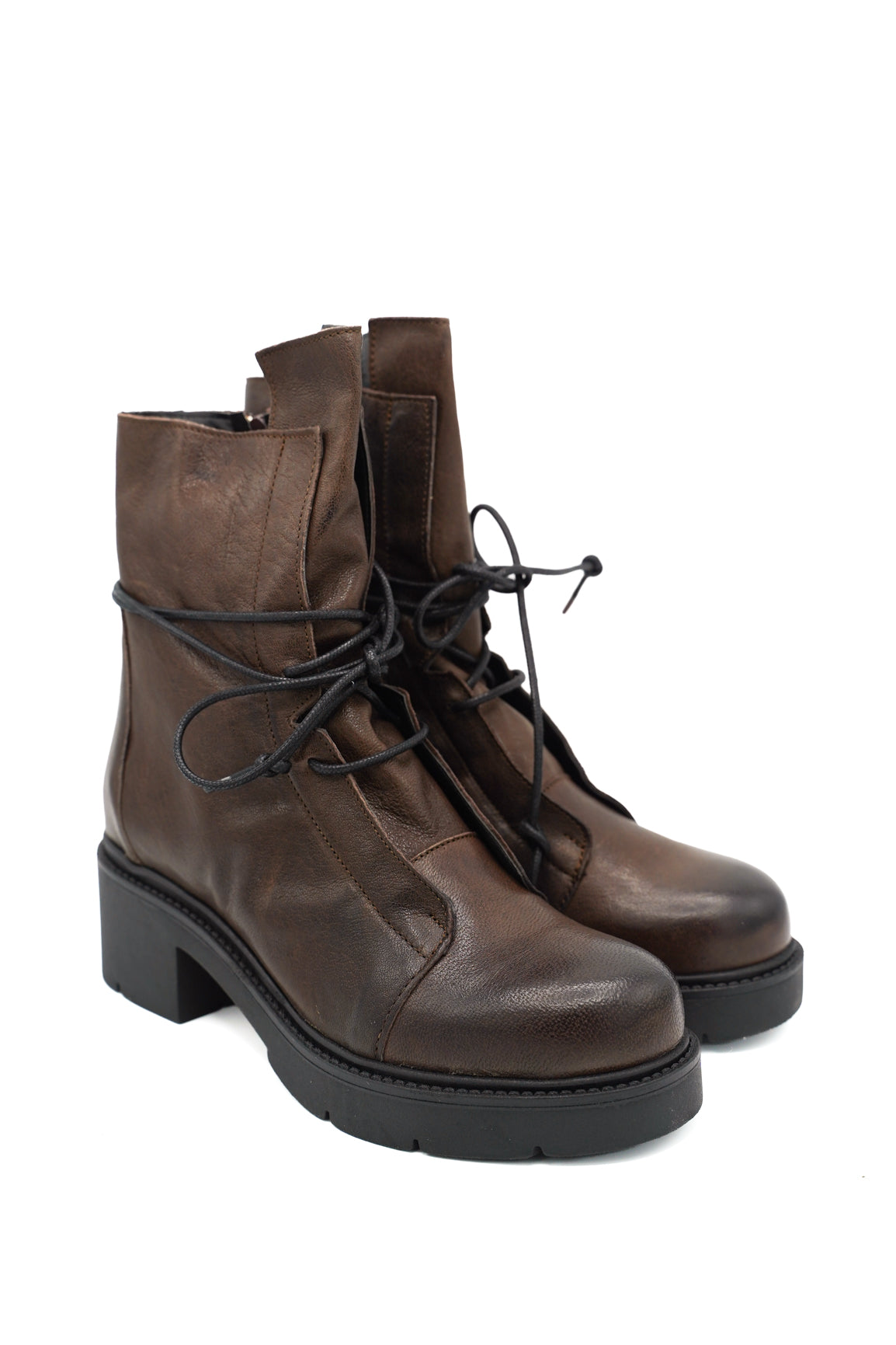 Gaia Shoes Vienna 4 anfibi in pelle con allacciatura frontale