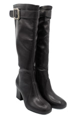 Gaia Shoes Sandra stivali alti con cinturino decorativo