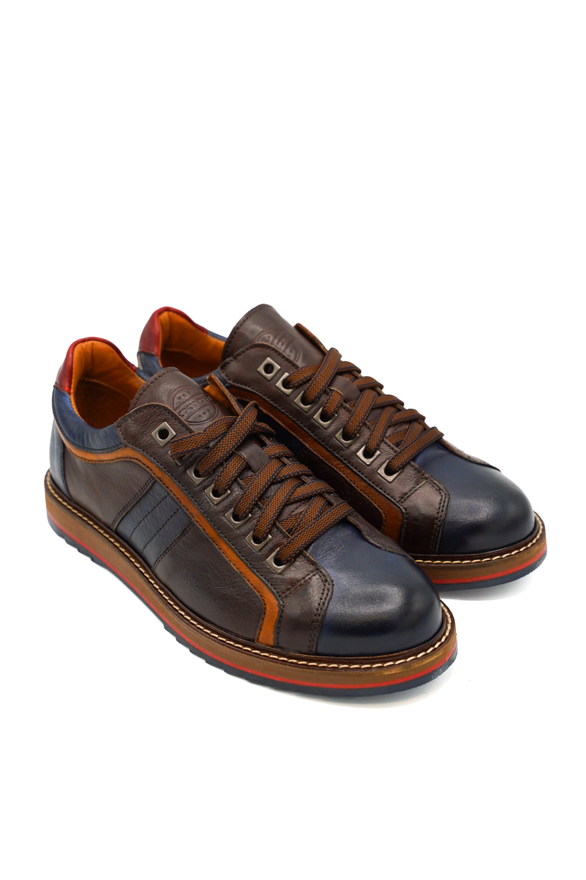 Exton 8840 sneakers in pelle spazzolata con design multicolore