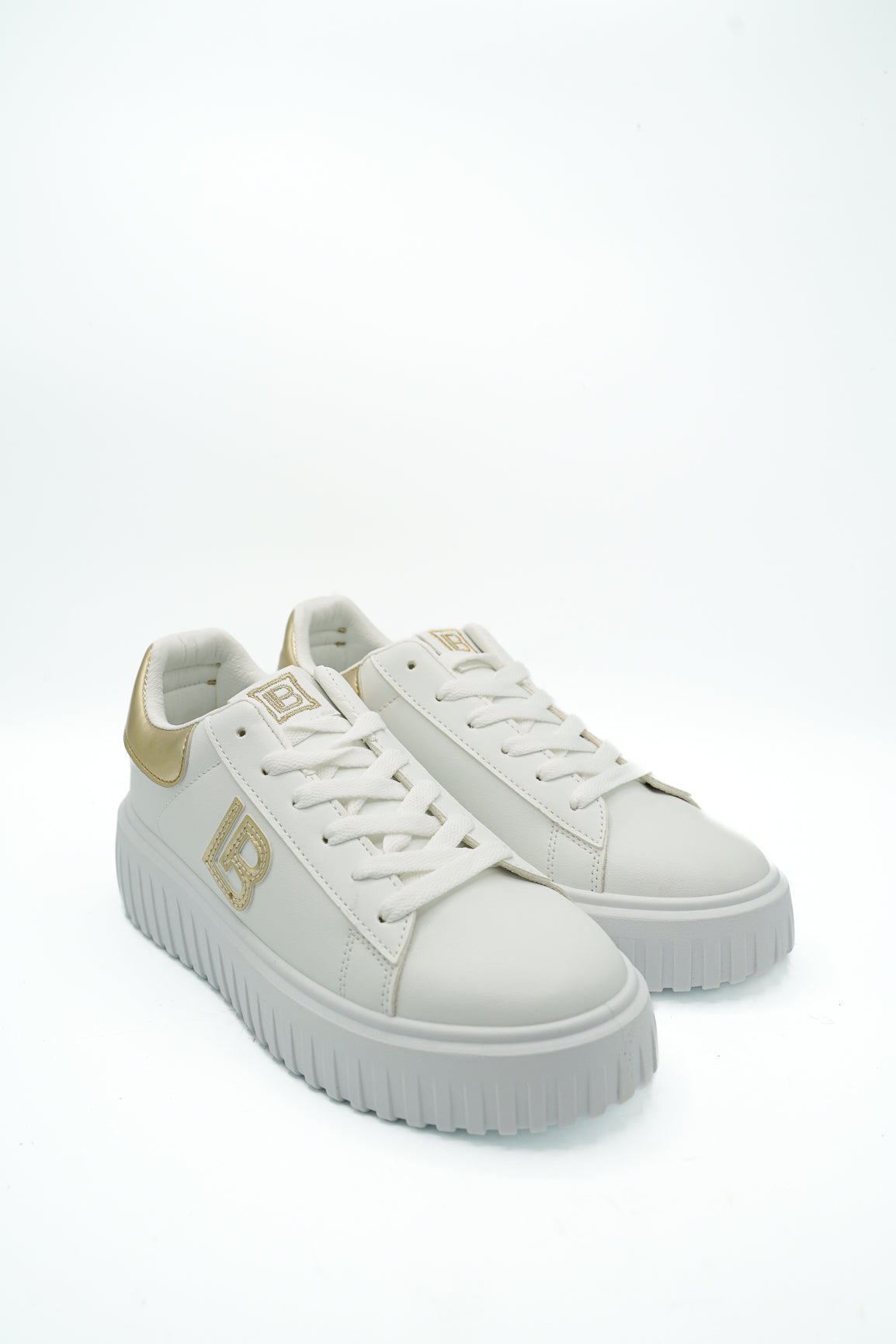 Sneakers 25-26