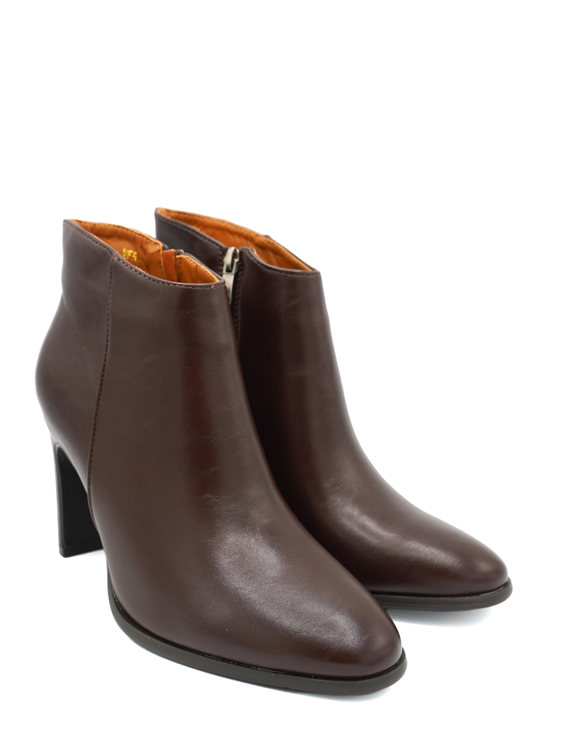 Gaia Shoes Simona Tronchetti linea classica e tacco medio-alto