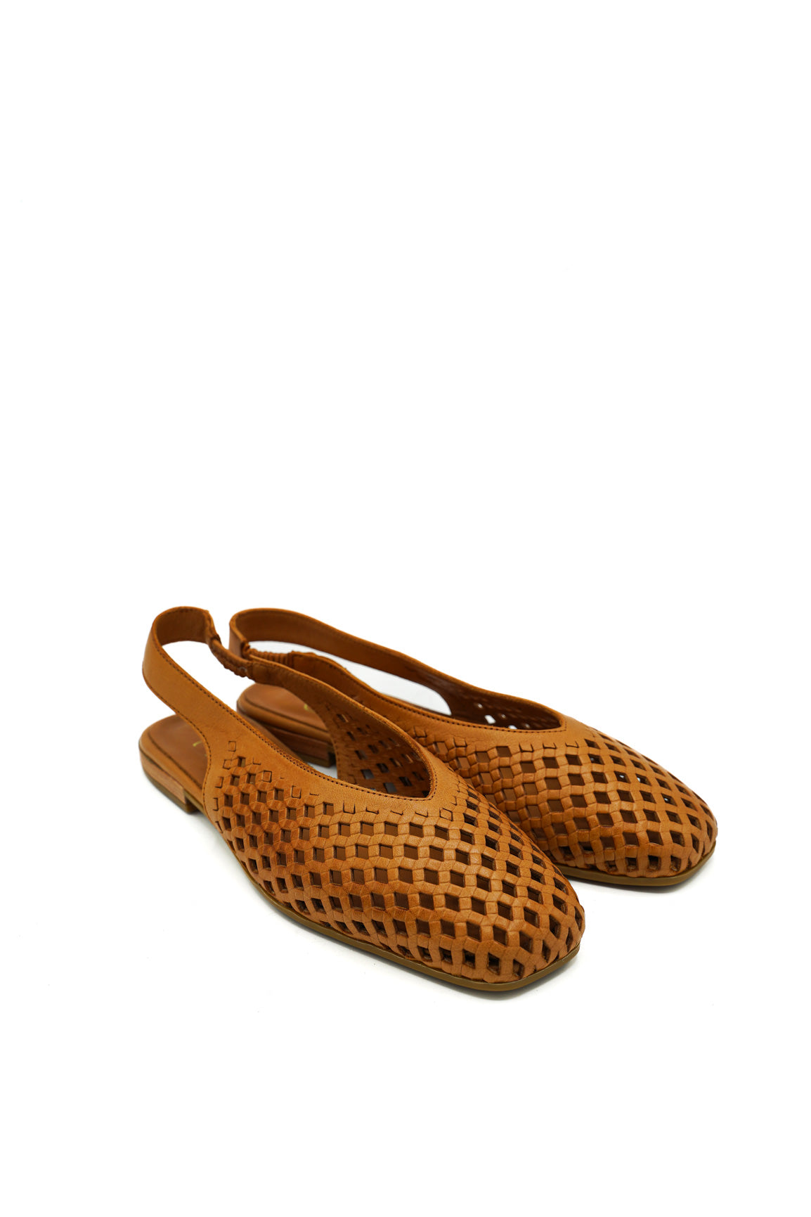 Scarpissime 01 246 15150 Slingback intrecciate forate a tacco basso